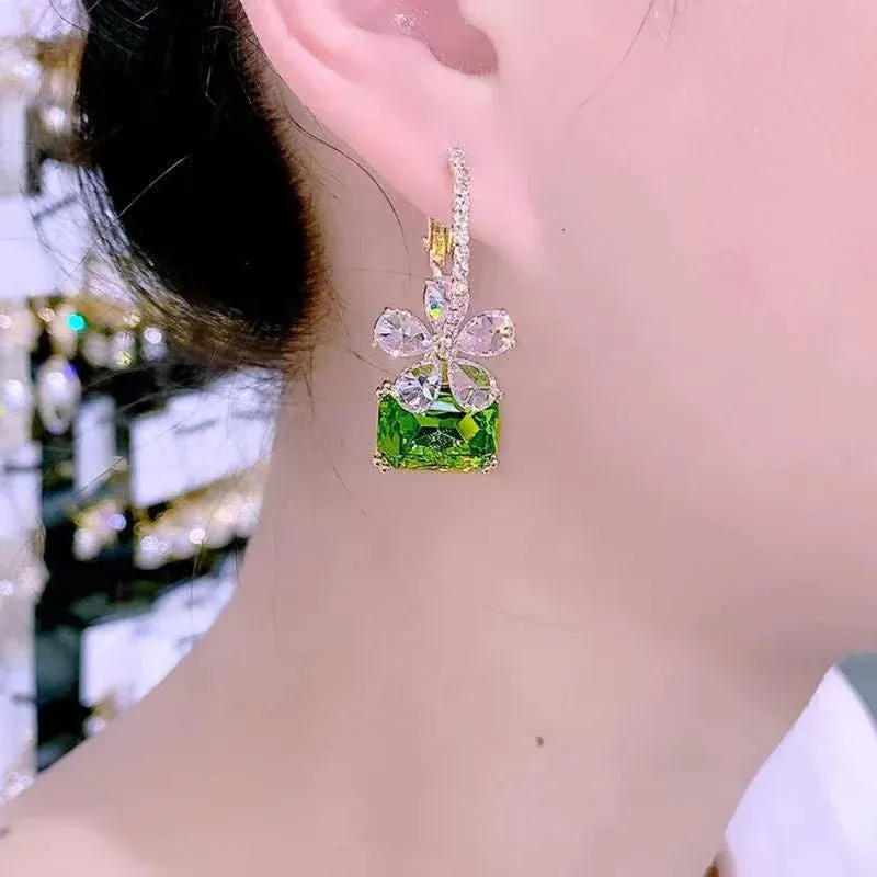 Boucles d'oreilles brillantes fleur verte - Image 2