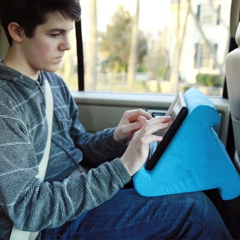 Oreiller avec support de tablette - Image 5