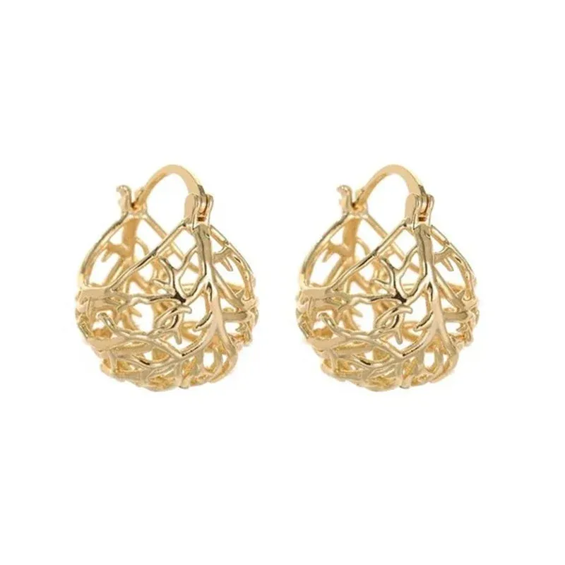 Boucles d'oreilles découpées à la mode - Image 8